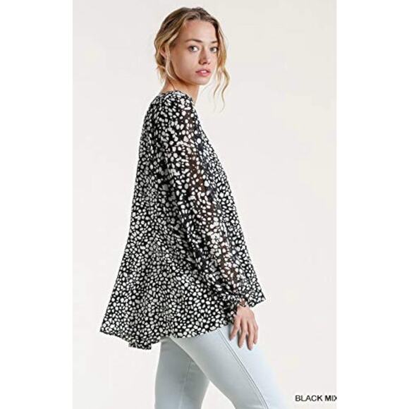 Umgee Women's Dalmation Print Balloon Ruffle SleeveTop Small - Picture 2 of 5
